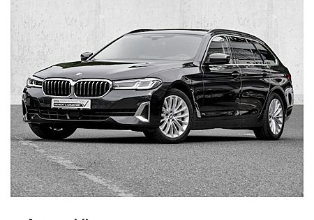 BMW 5er 540d xDrive Touring A 5 Türen