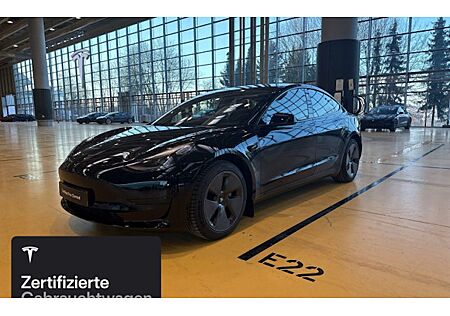 Tesla Model 3 Standard 4 Türen