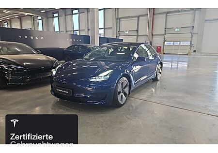 Tesla Model 3 Standard 4 Türen