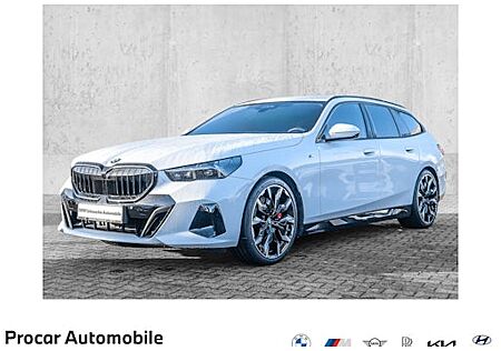 BMW 5er 540d xDrive Touring A 5 Türen