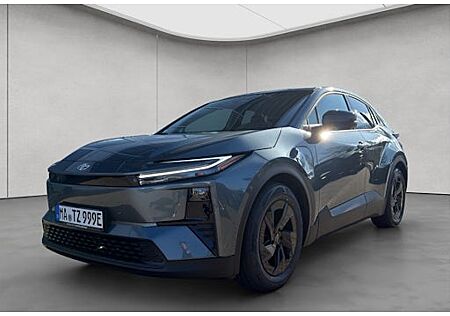 Toyota Andere 77 kWh Teamplayer 5 Türen
