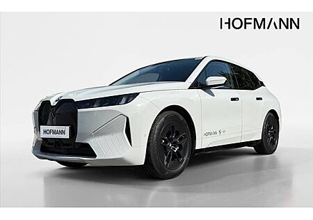 BMW iX xDrive45 5 Türen