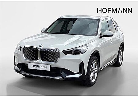 BMW iX1 xDrive30 5 Türen
