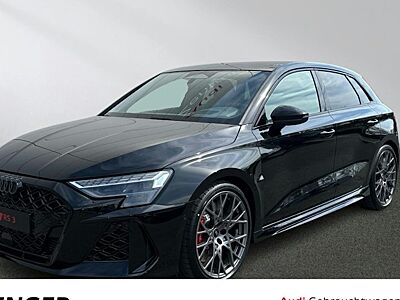 Audi RS3 2.5 TFSI S tronic quattro Sportback 5 Türen