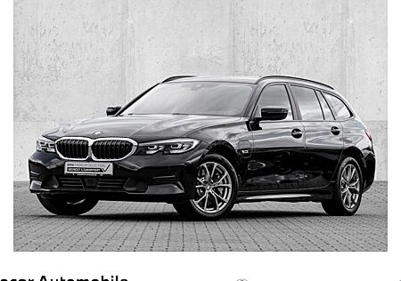 BMW 3er 330e Touring Advantage Automatic 5 Türen