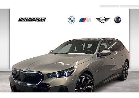 BMW 5er 550e xDrive Touring A 5 Türen