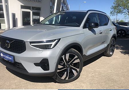 Volvo XC 40 B4 Ultra Dark DCT 5 Türen