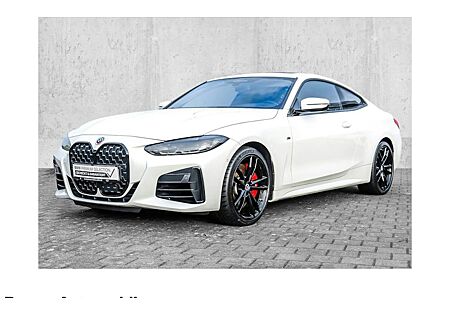 BMW 4er M440i xDrive Coupé A 2 Türen