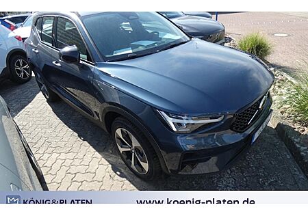 Volvo XC 40 B3 Ultra Dark DCT 5 Türen