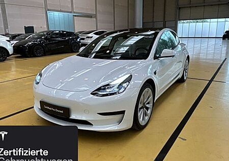 Tesla Model 3 Hinterradantrieb RWD 4 Türen