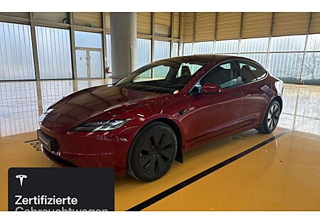 Tesla Model 3 Hinterradantrieb RWD Long Range 4 Türen