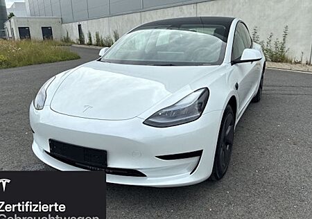 Tesla Model 3 Hinterradantrieb RWD 4 Türen