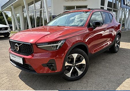 Volvo XC 40 B3 Plus Dark DCT 5 Türen