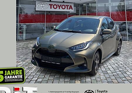 Toyota Yaris 1.5-l-VVT-i Hybrid 116 CVT Team Deutschl 5 Türen