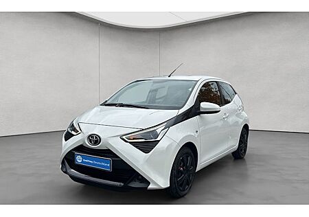 Toyota Aygo 1,0-l-VVT-i x-play 5 Türen