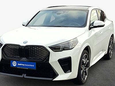 BMW iX2 xDrive30 5 Türen