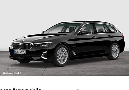 BMW 5er 530e xDrive Touring A 5 Türen
