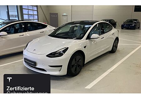 Tesla Model 3 Hinterradantrieb RWD 4 Türen
