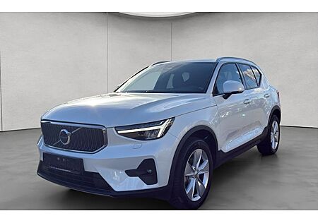 Volvo XC 40 B3 Core DCT 5 Türen