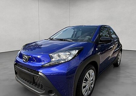 Toyota Aygo (X) Aygo (X) 1.0-l-VVT-i Play S-CVT 5 Türen