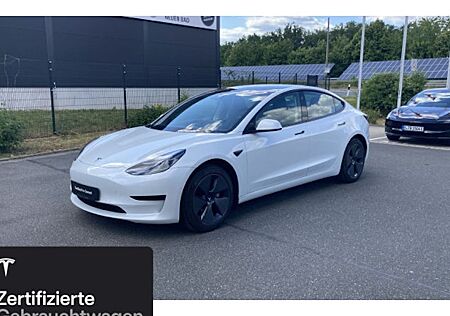 Tesla Model 3 Hinterradantrieb RWD 4 Türen