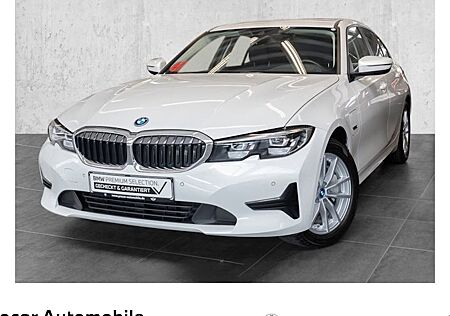 BMW 3er 320i Advantage Automatik 4 Türen