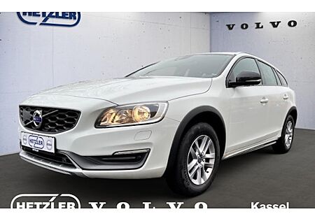 Volvo V60 CC D3 Kinetic 5 Türen