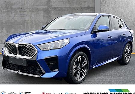 BMW iX2 eDrive20 5 Türen