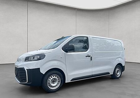 Toyota Pro Ace 1,5-l-D-4D 88kW L1 Meister 4 Türen