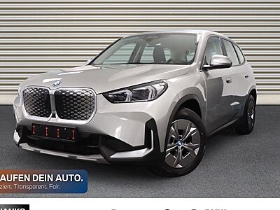 BMW iX1 eDrive20 5 Türen