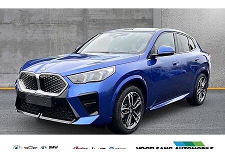 BMW iX2 eDrive20 5 Türen