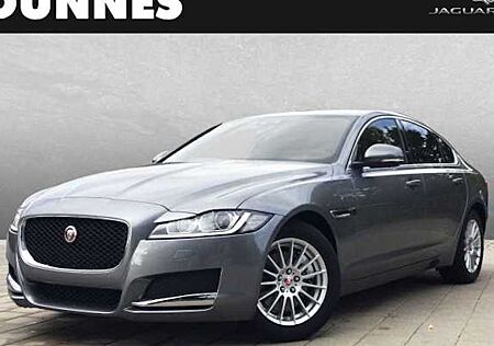 Jaguar XF E-Performance 163PS Pure Automatik 4 Türen