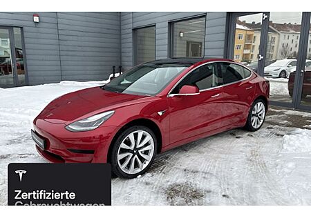 Tesla Model 3 Standard 4 Türen