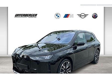 BMW iX xDrive60 5 Türen