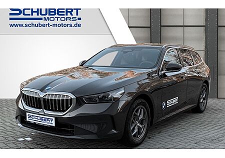 BMW 5er 520d Touring A 5 Türen