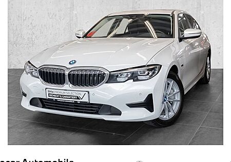 BMW 3er 320i Advantage Automatik 4 Türen