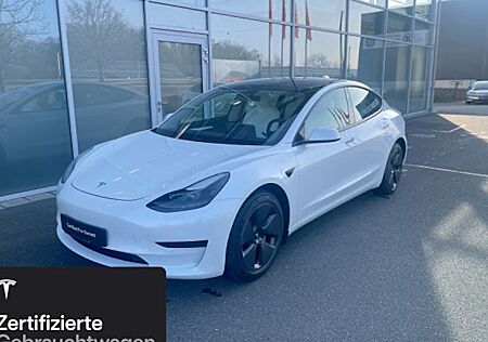 Tesla Model 3 Hinterradantrieb RWD 4 Türen