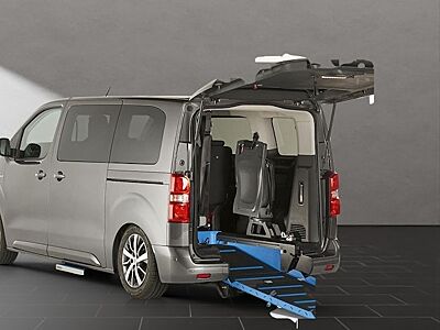 Toyota Pro Ace 2,2-l-D-4D 132kW L1 Active Mobil Autom 5 Türen