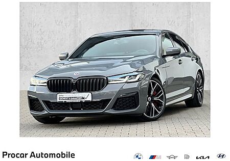 BMW 5er M550i xDrive A 4 Türen