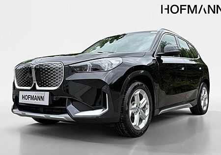 BMW iX1 xDrive30 5 Türen