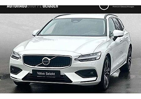 Volvo V60 B4 DCT Core 5 Türen