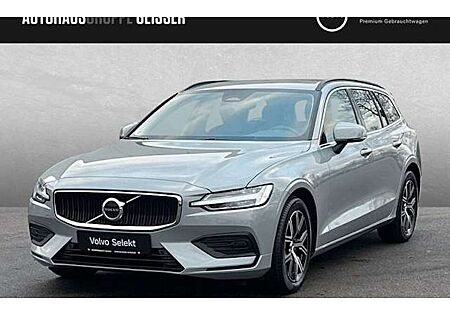 Volvo V60 B4 DCT Core 5 Türen