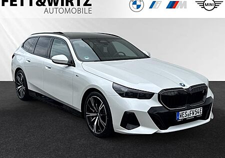 BMW i5 eDrive40 Touring 5 Türen