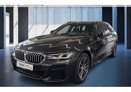 BMW 5er 540i xDrive Touring A 5 Türen