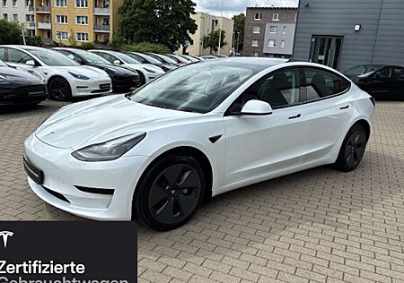 Tesla Model 3 Hinterradantrieb RWD 4 Türen