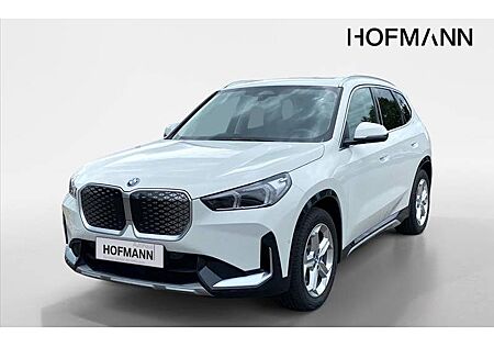 BMW iX1 xDrive30 5 Türen