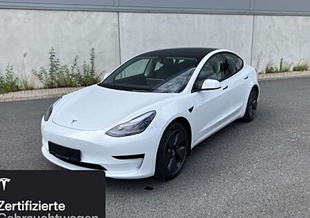 Tesla Model 3 Hinterradantrieb RWD 4 Türen