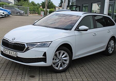 Skoda Octavia 1.5 TSI MHEV 110kW DSG Selection 5 Türen