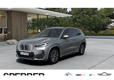 BMW iX1 eDrive20 5 Türen