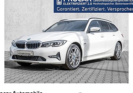 BMW 3er 330e Touring Advantage Automatic 5 Türen